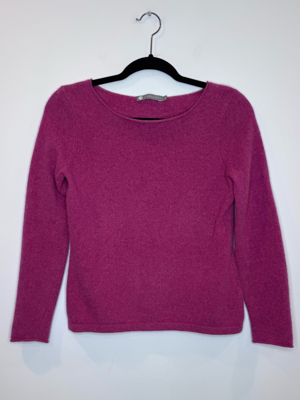 In Cashmere Crewneck Sweater in Fuchsia Pink cashmere medium soft